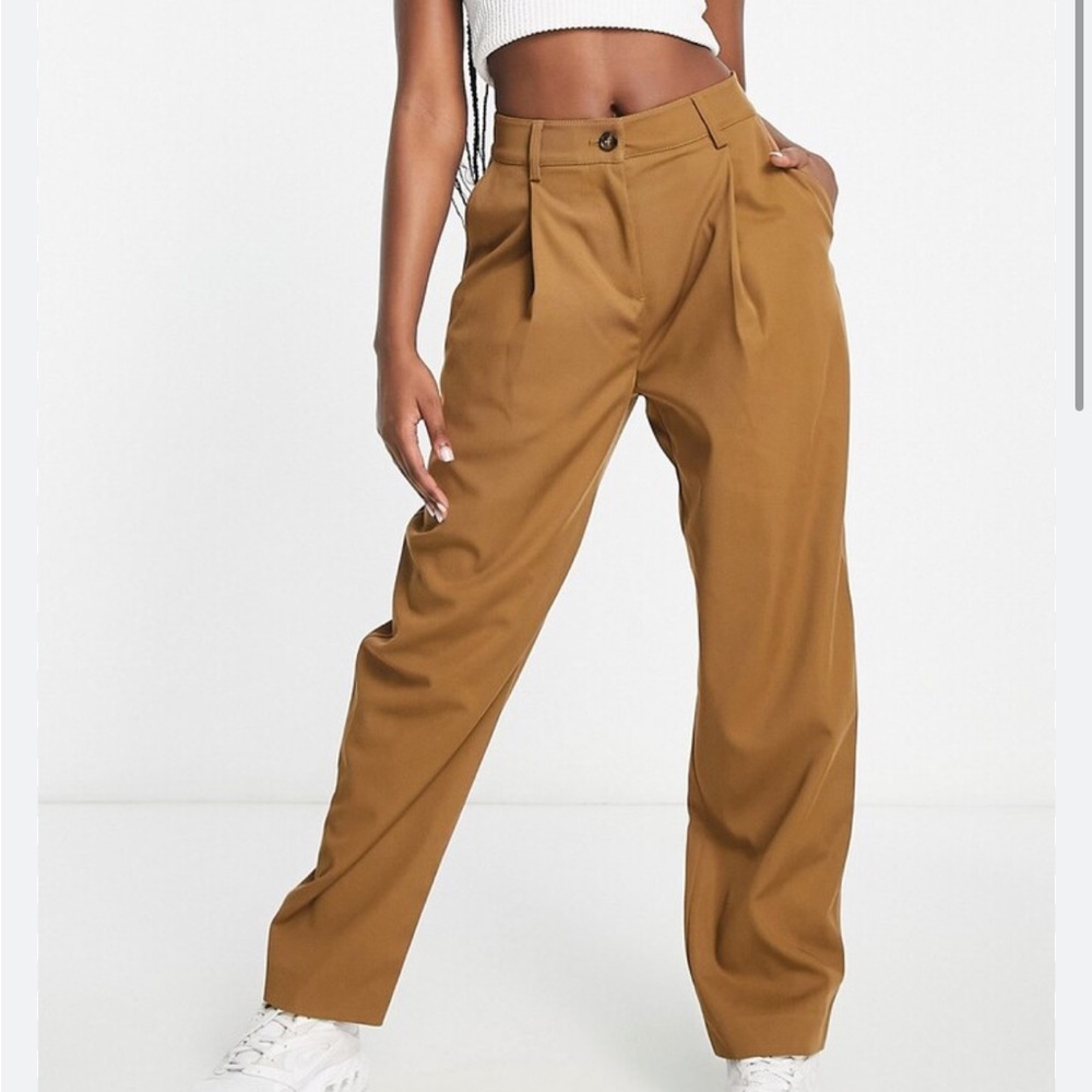 Weekday High-Waist Pleated Wide-Leg Pants in Camel